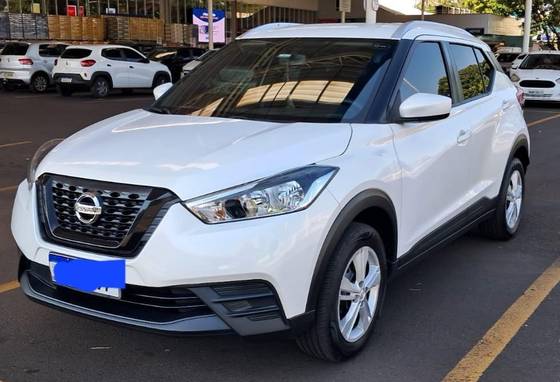 NISSAN KICKS 1.6 16V FLEXSTART S 4P XTRONIC NISSAN KICKS 1.6 16V FLEXSTART S 4P XTRONIC